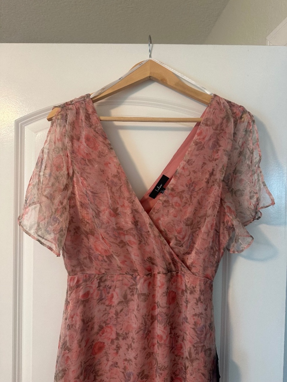 NWT Lulus Pink Floral Flutter Sleeve Maxi Dress - Large - Picture 4 of 7